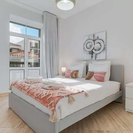 Nest Ii Φουνκάλ